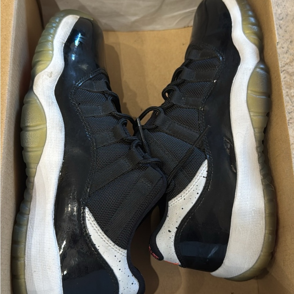 Jordan Retro 11 Low Black and Infrared Sneakers